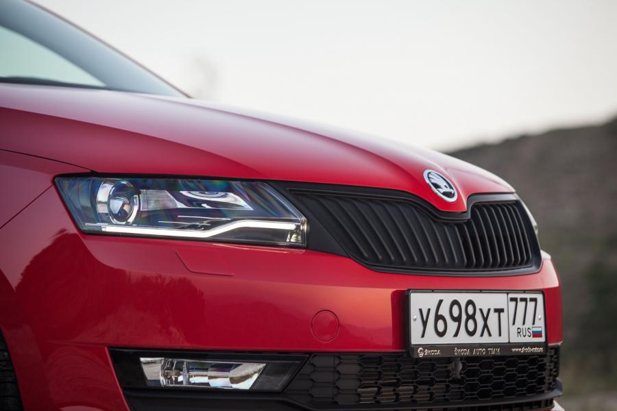 Детали экстерьера Skoda Rapid Monte Carlo 2017 года  (WW) (фото 19 из 42)